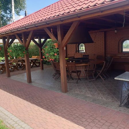 הוילה Giewartów Osrodek Agroturystyczny Zacisze מראה חיצוני תמונה